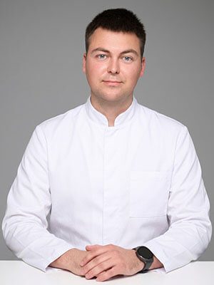 Odontologas Vykintas Pliavga